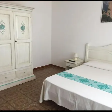 Konukevi Su Poeta 3*