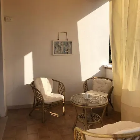 Su Poeta 3* בודוני